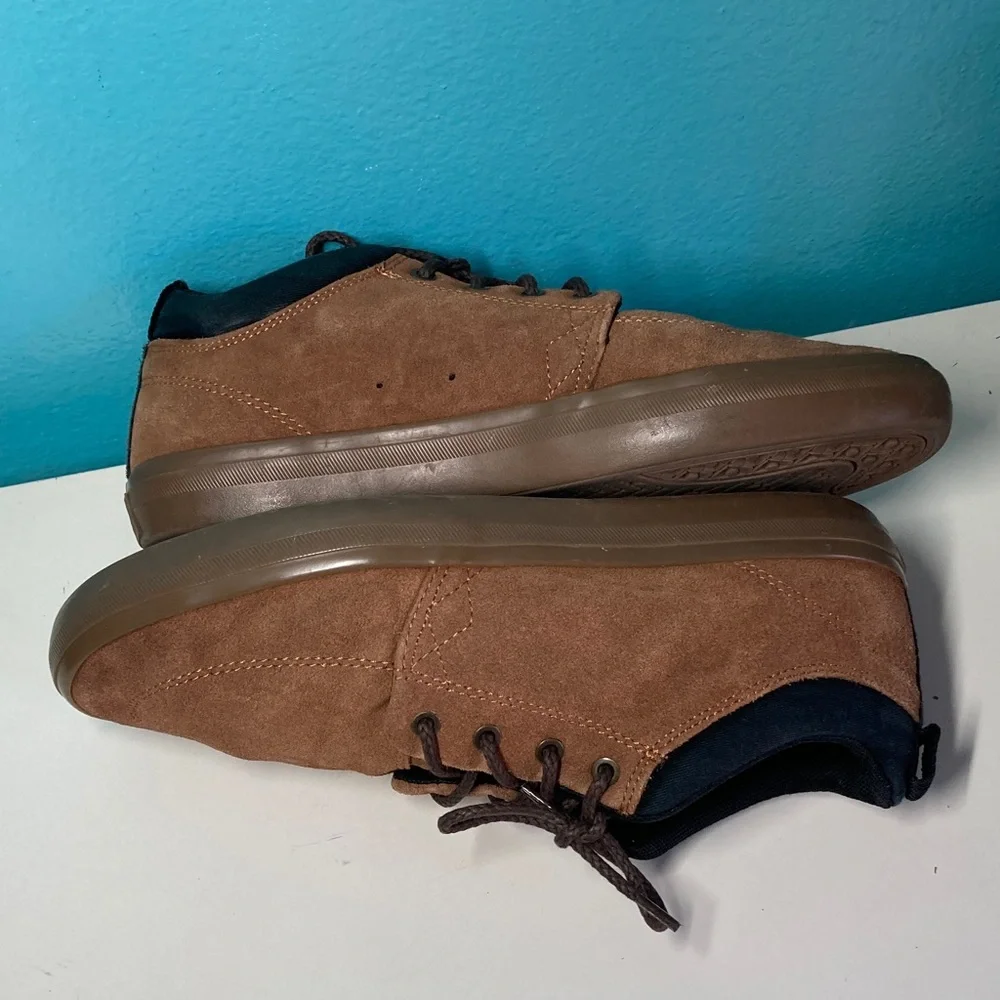 Globe Brown Suede Skater Sneakers Casual Shoes Size 40.5 US Men’s 8